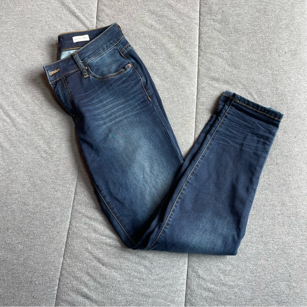 Women's Skinny Jeans in Dark Blue‎